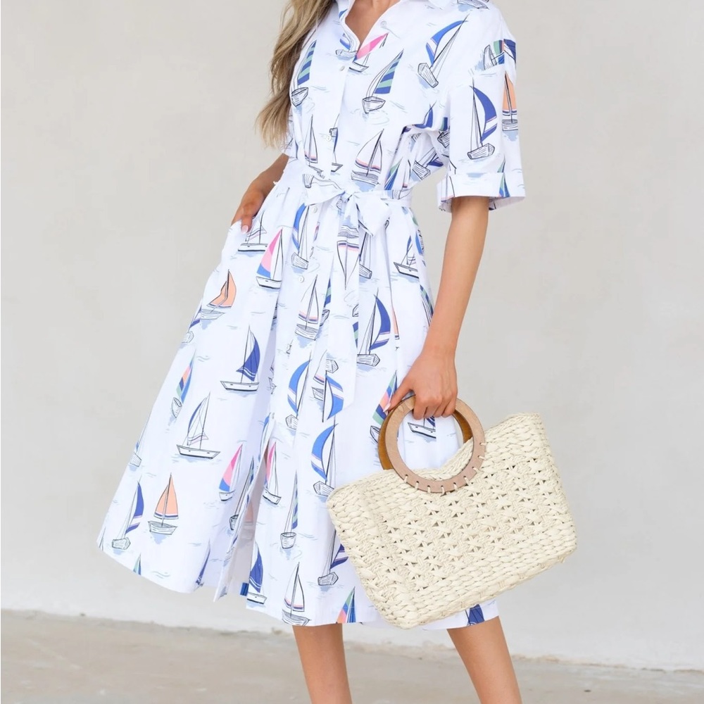 NWT Out On The Water White Multi Print Dress
PALMS AWAY by Red Dress sz. Medium